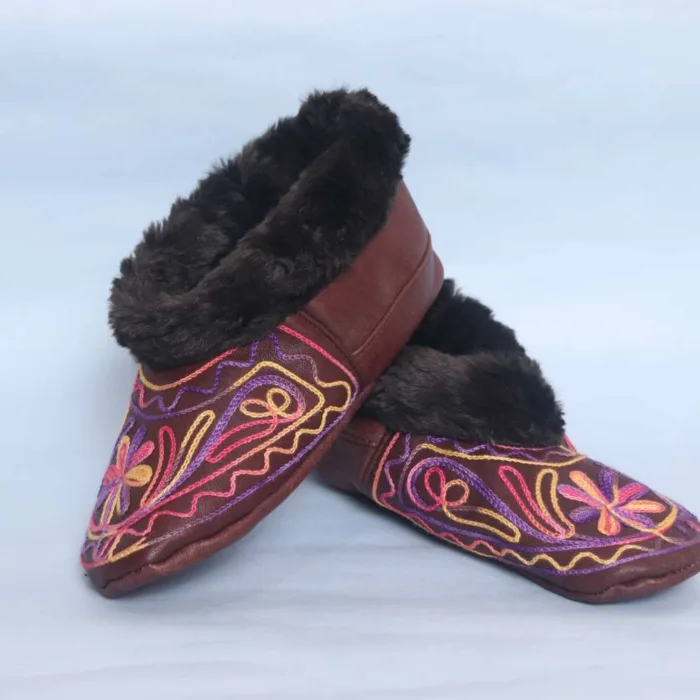 Dark Brown leather Socks with Purplish Ari Embroidery (7) - Bakhtawar