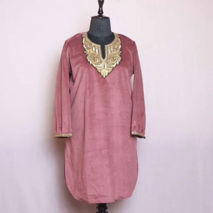 Stylish Pink Short Velvet Kurti Top with Patch Tilla - Sonwar Collection [46.5, 37.5] - Image 2