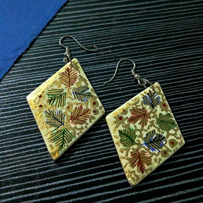 Char Chinari Paper Mache Earrings - Muskaan