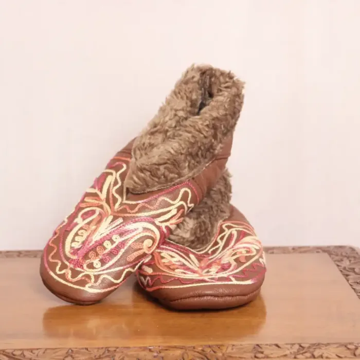 Brown Leather Socks with Brownn Fur and Ari Embroidery (6) - Bakhtawar