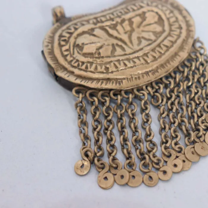 Vintage Kashmiri Pendent with Ornamental Leaf Details | Heritage Craft - Image 3