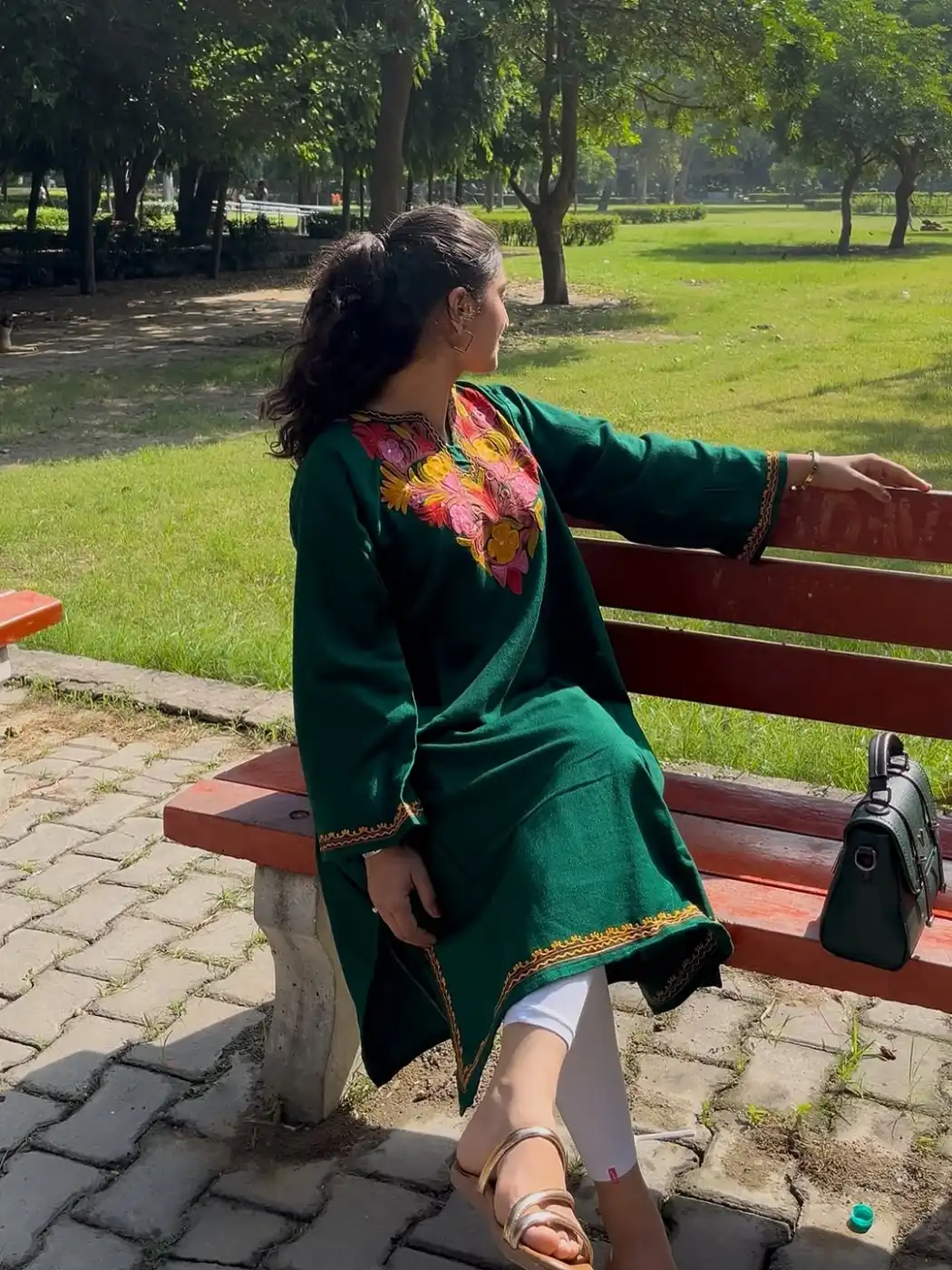 Stylish Jasmine Green Cashmilon Pheran with Artistic Aari Embroidery - Image 2