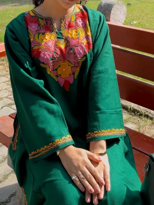 Stylish Jasmine Green Cashmilon Pheran with Artistic Aari Embroidery