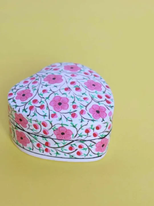 Tiny Heart Shaped & Hand-Painted White Paper Machie Box