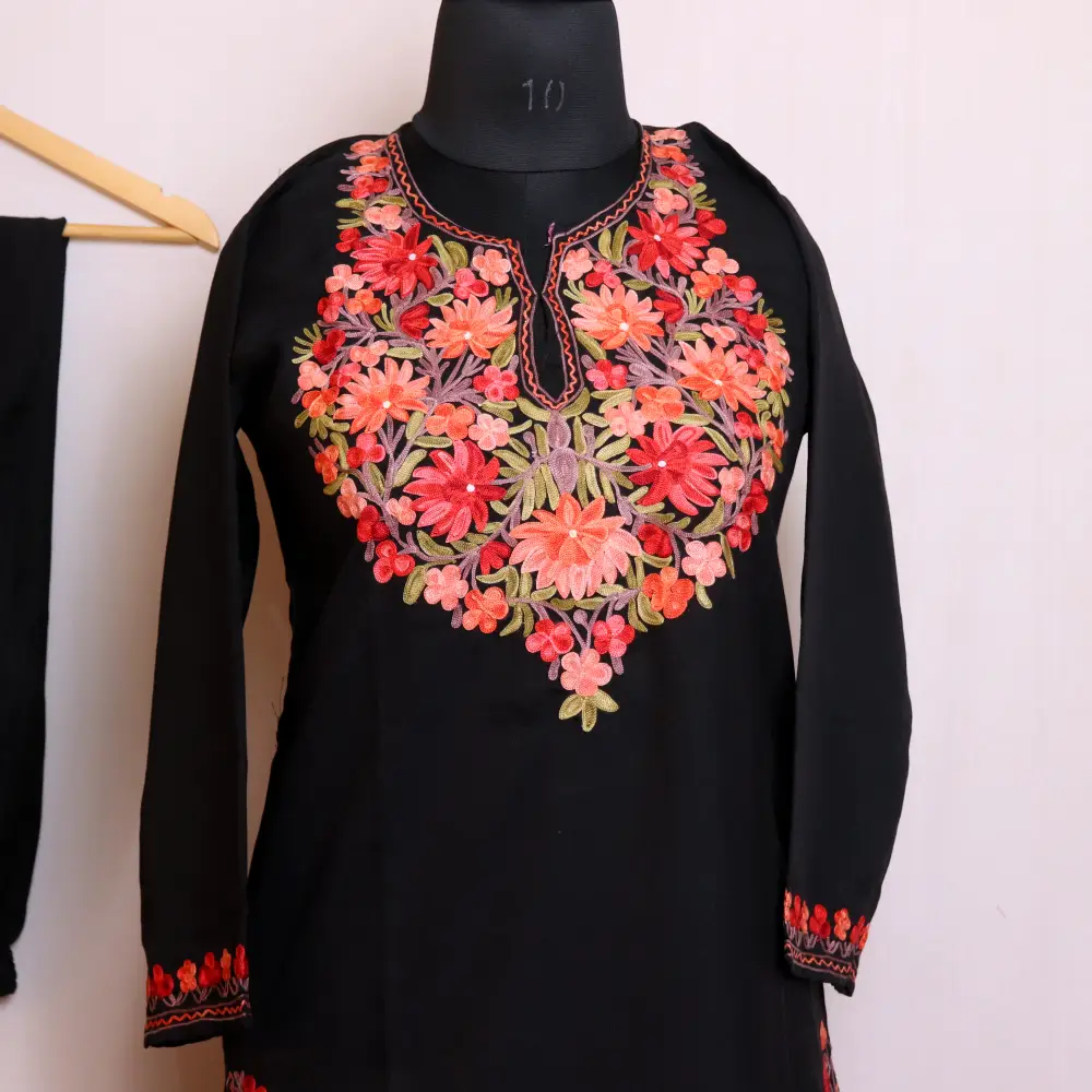 Kashmiri Black Summer Cool Kurta Set with Aari Embroidery - Nowhatta Collection - Image 2