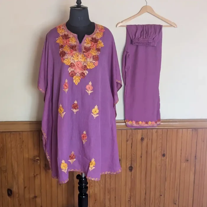 Elegent Lavender Cotton Kaftan Set from Kashmir with Trouser - Nowhatta Collection