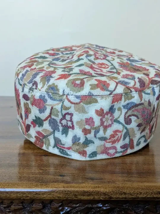 Noorani Light Poshbaagh Premium Kani Cap for Ramadan Prayers | Sawm Collection