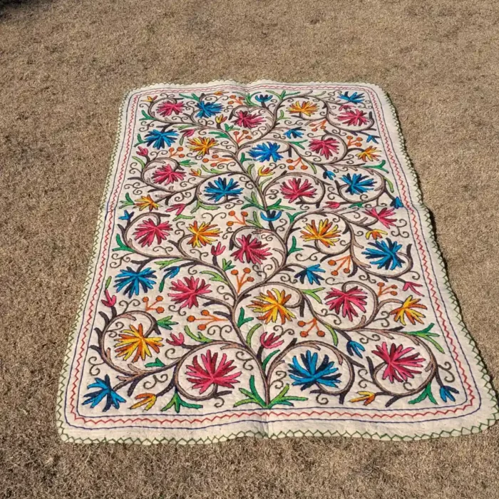 Kashmiri Cotton Wool Namda | Traditional Floral Hand Aari Art for Home (6x4 ft)