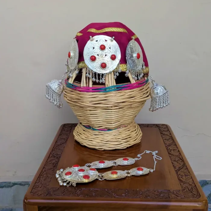 Shahi Kasaba | Kashmiri Traditional Cap with Jewelry
