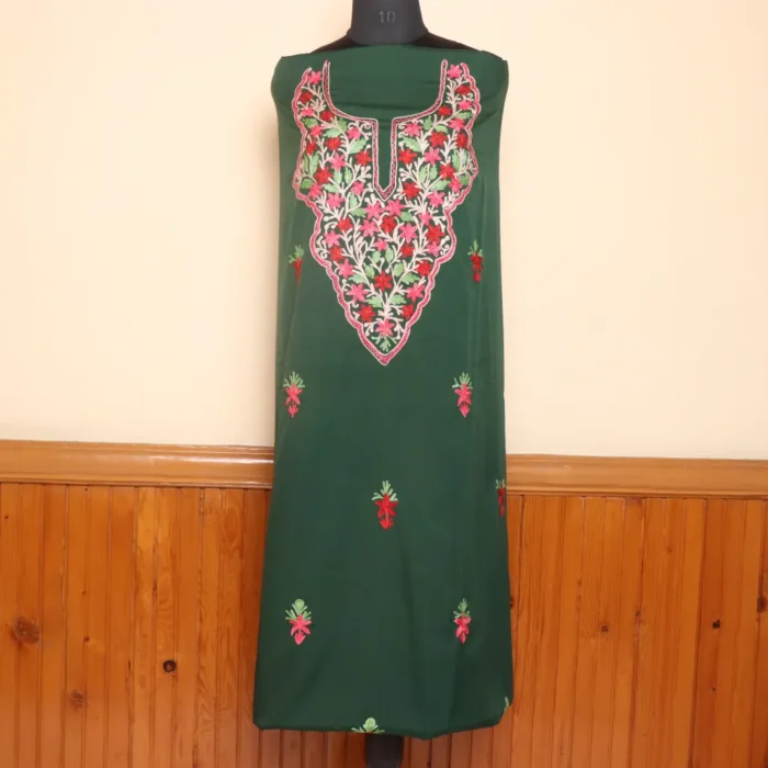 Breathable 2pc Dark Green Crepe Aari Suit from Srinagar | Dal Jheel Collection