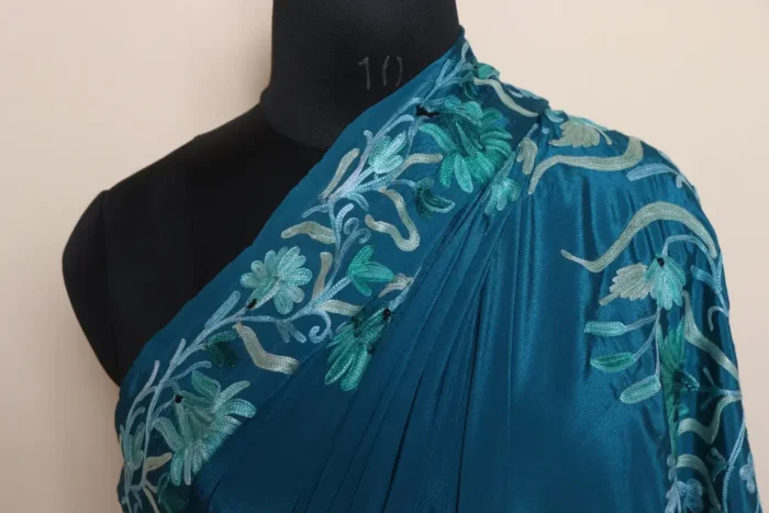 Blue Kashmiri Saree In Crepe With Aari Embroidery - Image 4