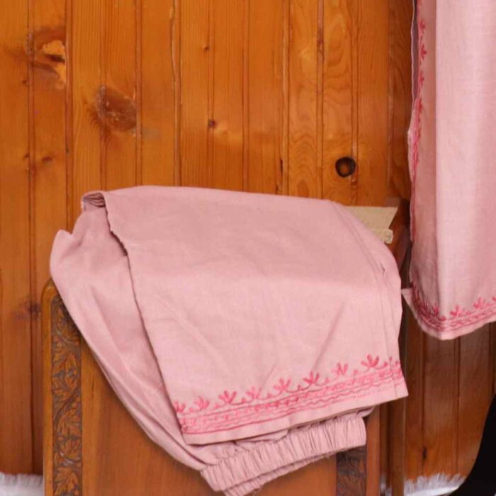 Lavender Pink  Kashmiri Ruby Cotton Co-ord Set with Aari Embroidery | Pahalgam Collection - Image 4