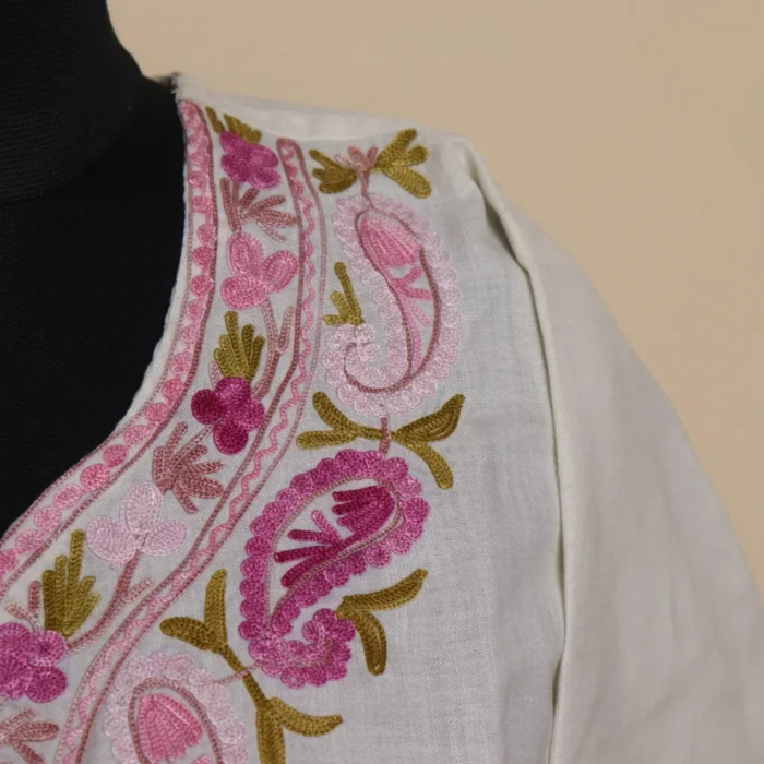 Long Kashmiri White Embroidered Aari Kurti in Ruby Cotton | Pahalgam Collection - Image 3