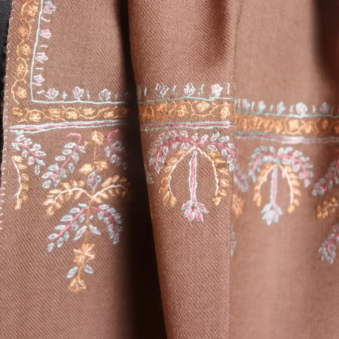 Kashmiri Beige Hand Sozni Embroidered Muffler in 64 Count Fabric - Image 3