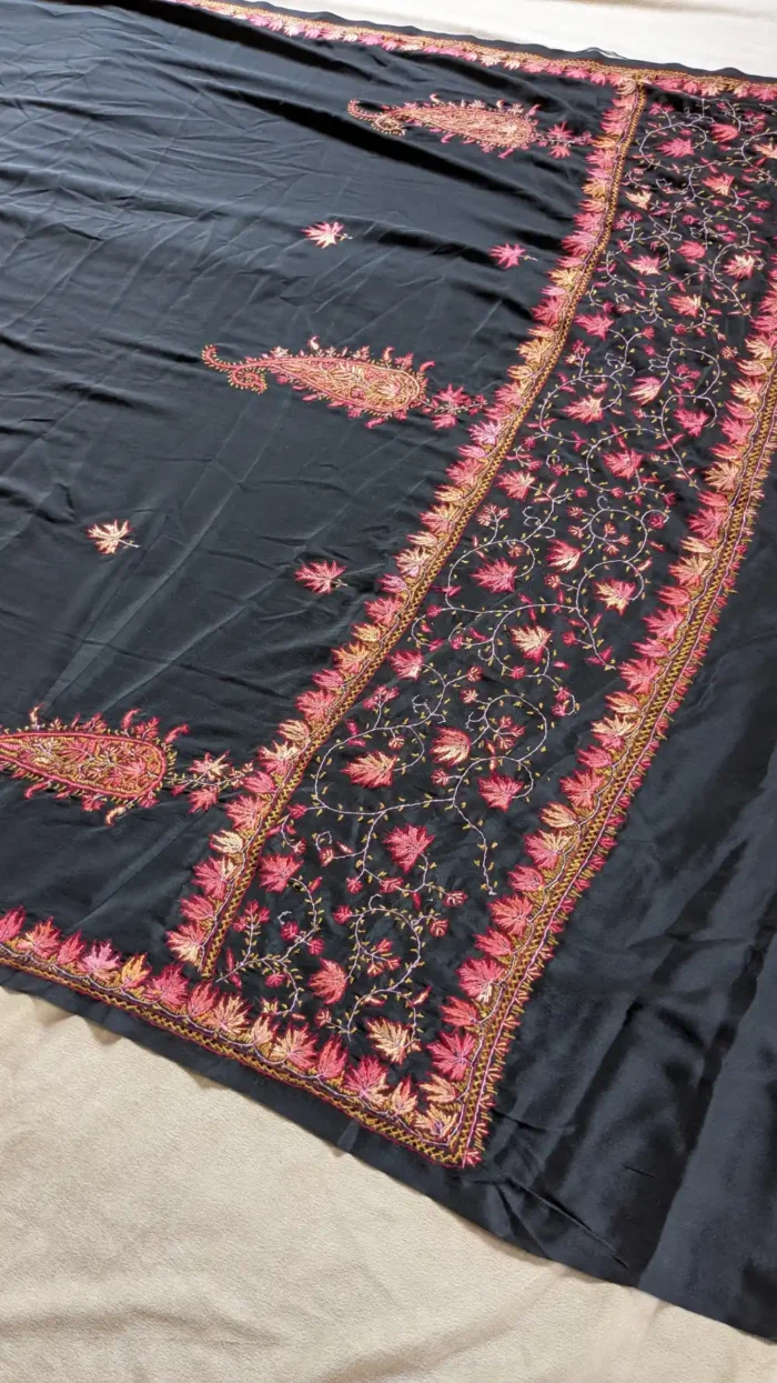 Sozni Saree Black Chinari Hand Paper Machie Work from Kashmir