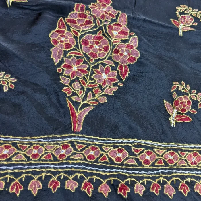 Black Authentic Hand Sozni Paper Machie Work Saree - Image 7