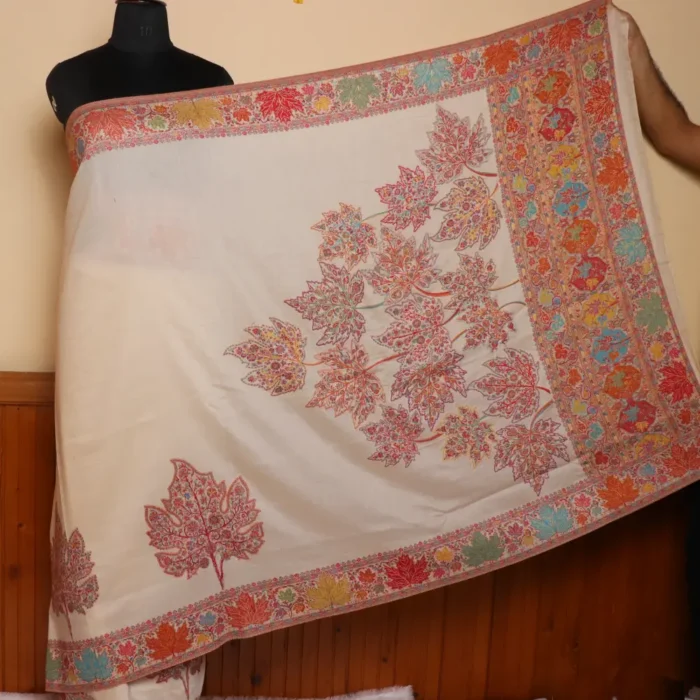 Luxe Kashmiri Kani Silk Saree | Original Jamawar Chinar Booyn  | Cream - Image 13