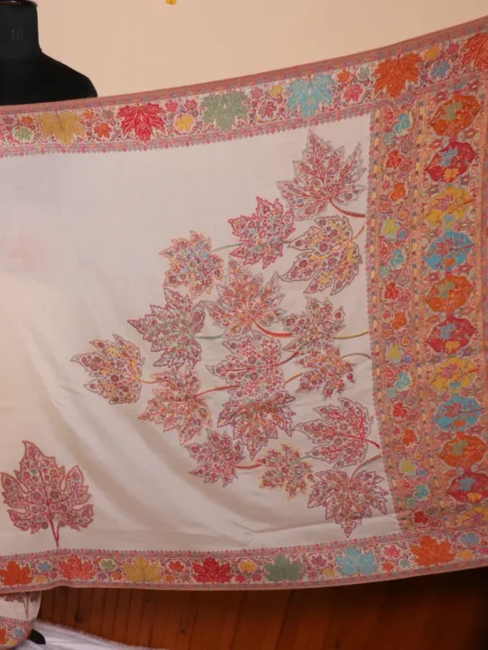 Luxe Kashmiri Kani Silk Saree | Original Jamawar Chinar Booyn  | Cream
