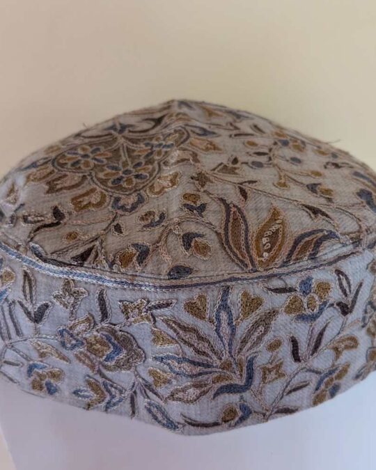 Khwabgah Light Grey Aari Worked Cap in Toosha Fabric