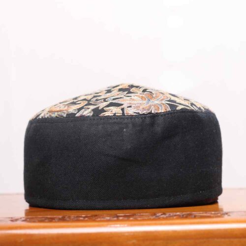 Chashm-i-Nur – Elegant Toosha Cap with Kashmiri Aari Embroidery