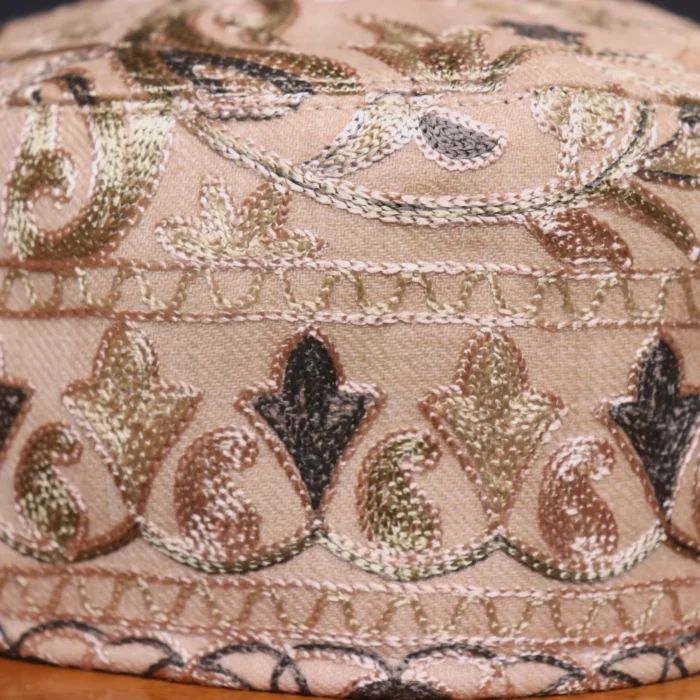 Aabshar Gali Kashmiri Beige Toosha Cap with Elegant Aari Detailing - Image 2