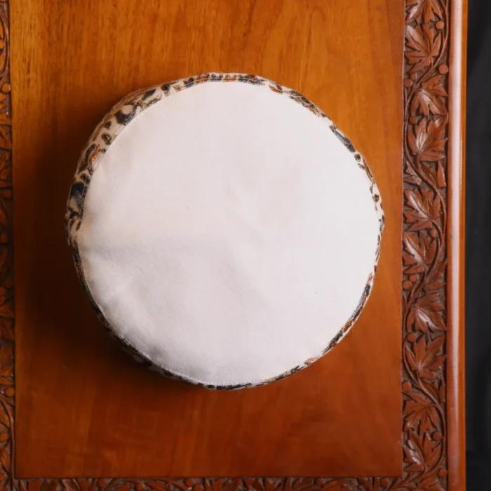 Nauroz Bagh White Elegant Toosha Cap with Kashmiri Aari Work - Image 3