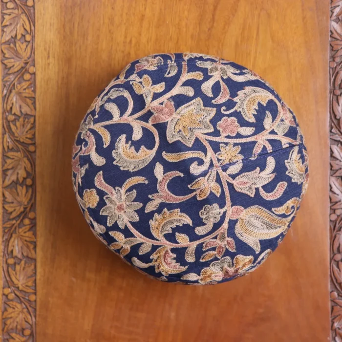 Shaam-i-Shehr Blue Aari Embroidered Toosha Cap of Kashmir - Image 3