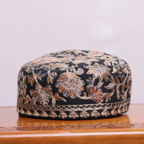 Posh Chinar – Kashmiri Toosha Black Cap with Soft Aari Embroidery