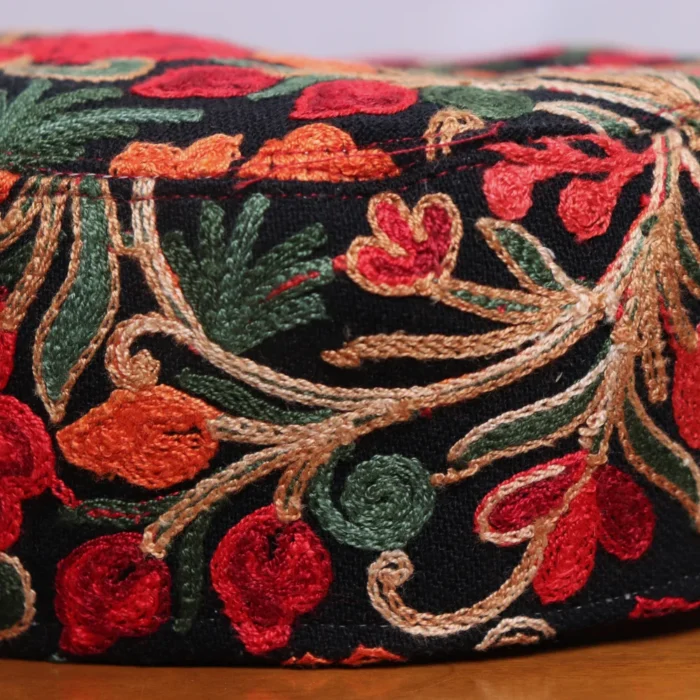Black Peerzain Traditional Kashmiri Toosha Cap with Red Aari Embroidery - Image 2