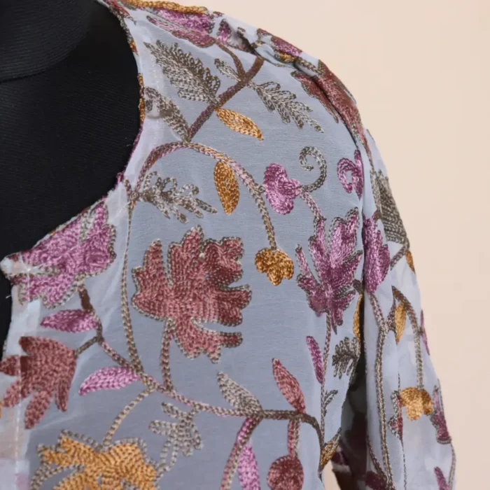 Chinar Front Back Aari Work Kashmiri Grey Short Kurti - Lal Bazaar Collection - Image 2