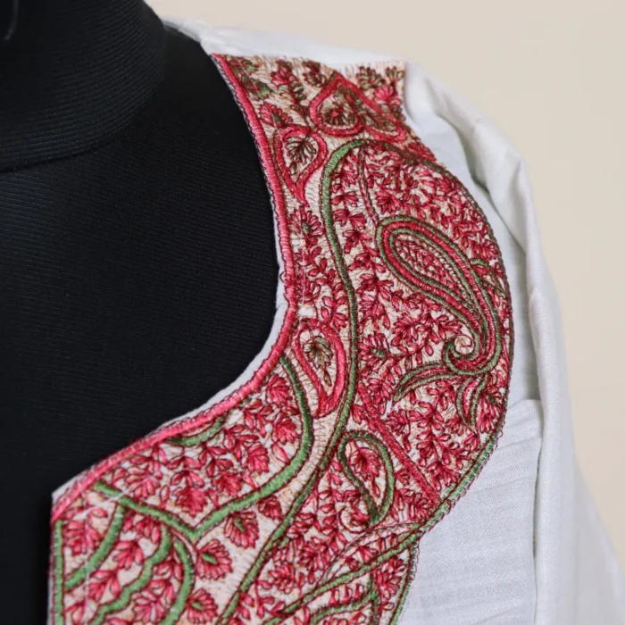 White Kashmiri Kurti Set With Sozni Embroidery | Lal Bazaar Collection - Image 3