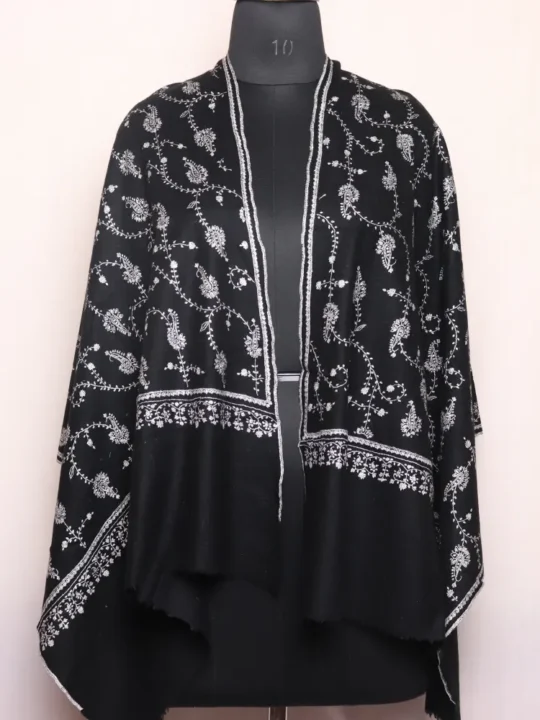 Black Soft Pashmina Wrap with Sozni Embroidery – Handwoven Kashmiri Stole | Pure Pashmina Scarf for Women