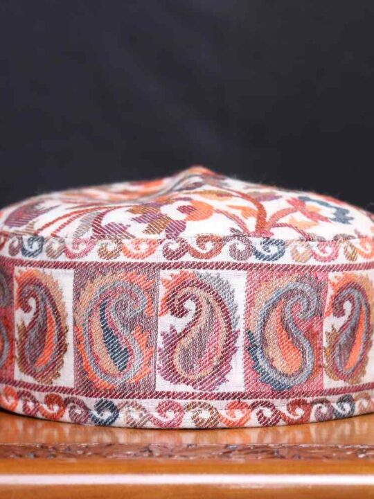 Bagh-i-Mahfil White Kani Cap in Badaam Motif