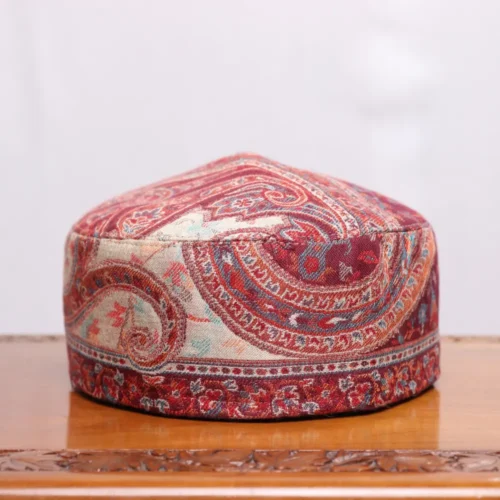 Sheherzaad White-Red Kani Woven Cap in Traditional Pattern