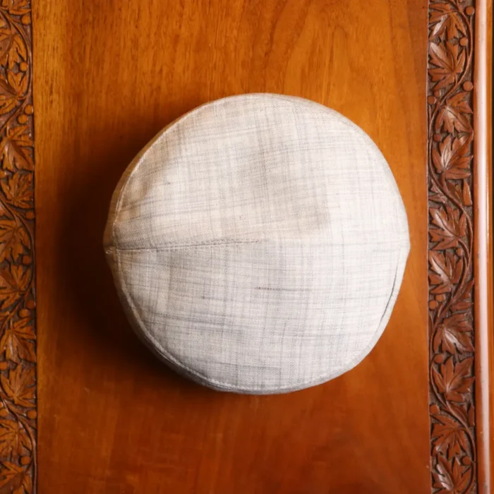 Hami Kashmiri Creamy Plain Toosha Cap - Image 3