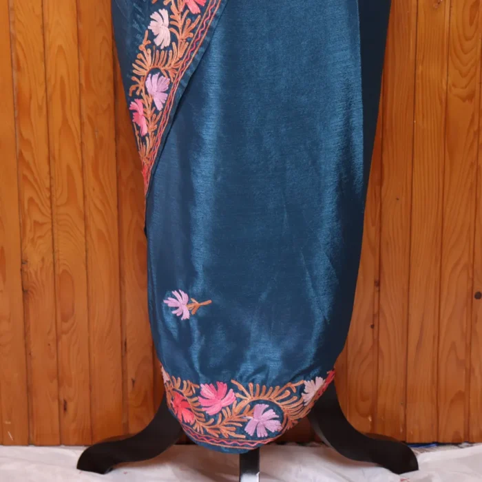 Kashmiri Chinnon Blue Saree With Floral Motifs Aari Embroidery | Lal Bazaar Collection - Image 4