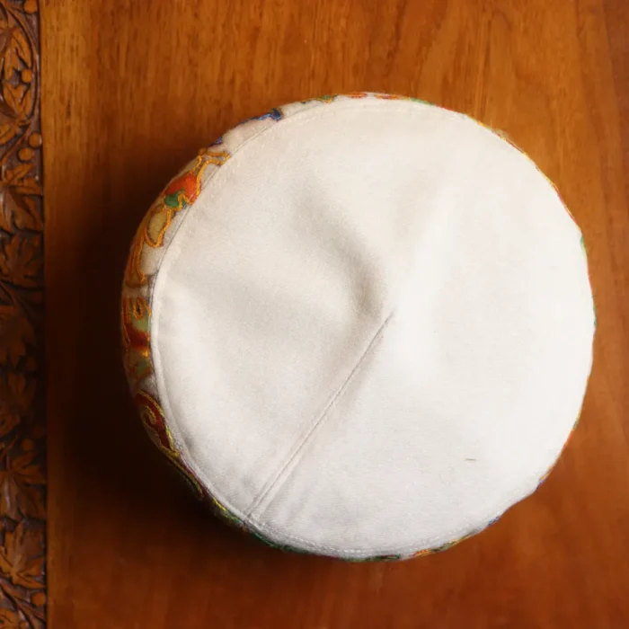 Darain Kashmiri Creamy Toosha Cap with Subtle Kalamkari Embroidery - Image 3