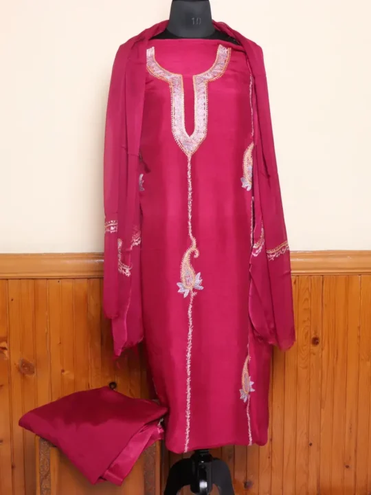 3PC Magenta Color Suit Hand Sozni Tillawork Badam Motifs | Sonmarg Collection