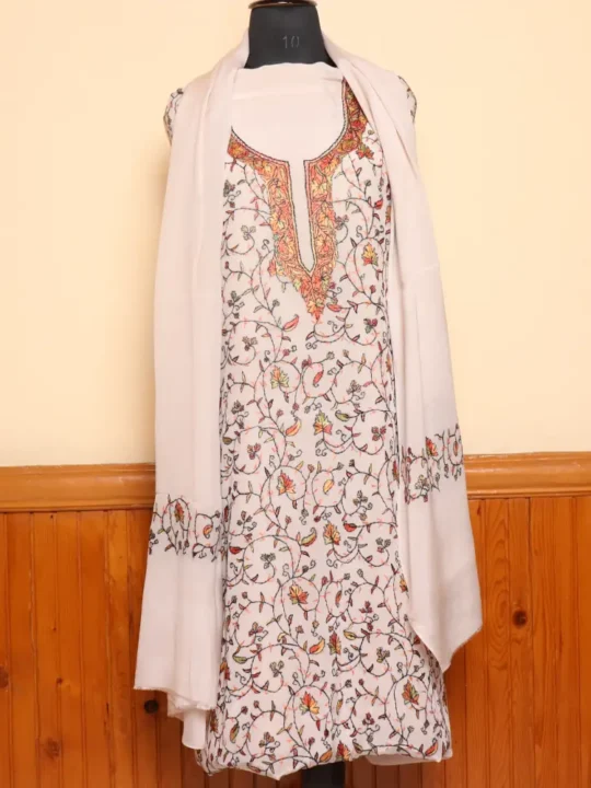 Luxe White 3PC Hand Sozni Embroidered Crepe Suit | Sonmarg Collection