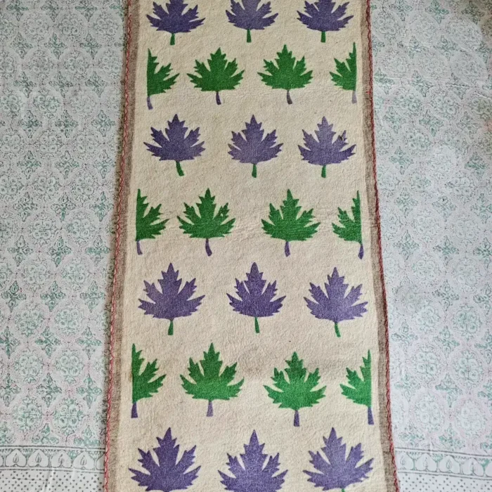 Premium Cream Kashmiri Aari Namda Rug with Blue-Green Chinar Leaves – 7x3 ft - Image 2