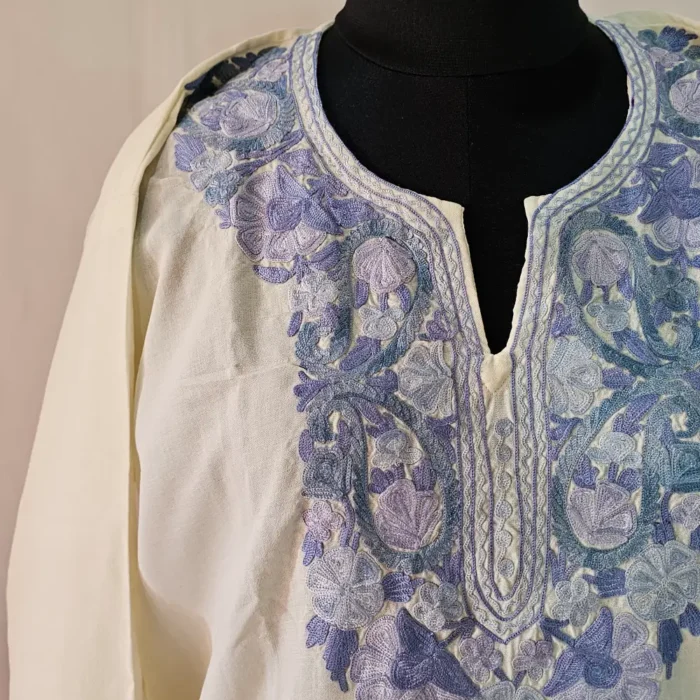 Kashmiri Kurta Set with Aari Embroidery in CreamColor - Falaq - Image 3
