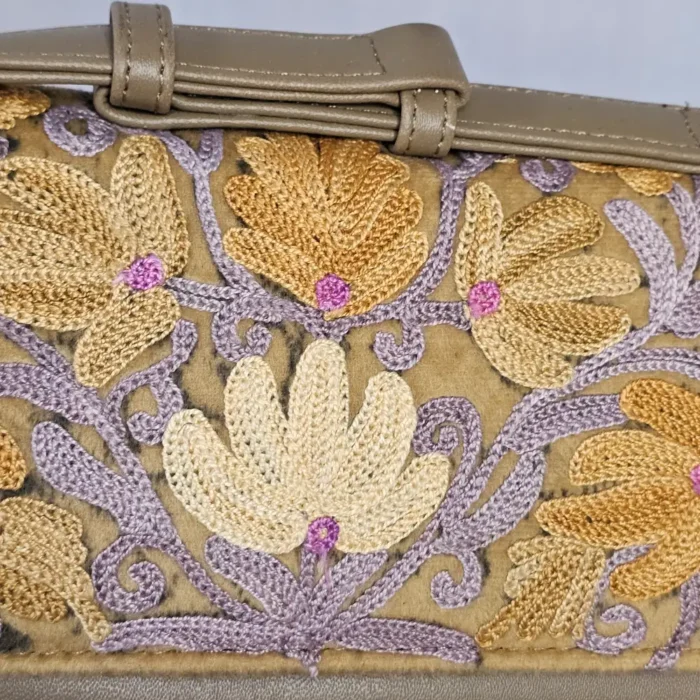 Kashmiri Beige Wallet with Delicate Aari Work and Top Grip - Pahalgam Collection - Image 5