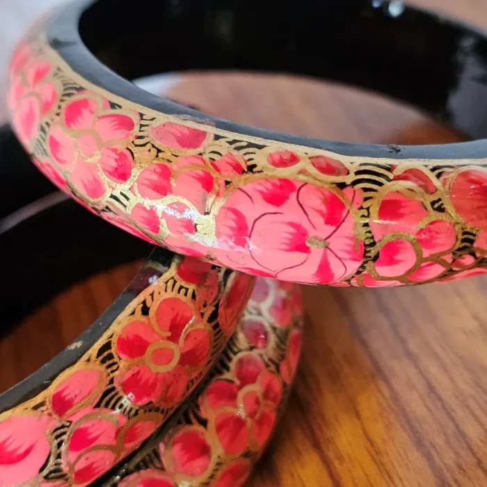 Kashmiri Bangle Set of 3 – Pinkish Hues in Paper Machie - Image 4
