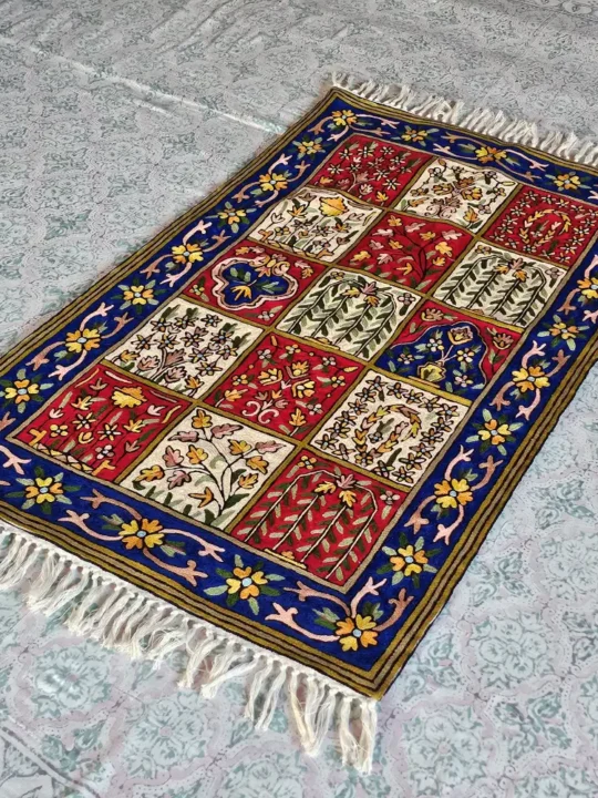 Kashmiri Rug in Hand Chain Stitch on Dusooty Cotton Fabric (4x2.5 ft)