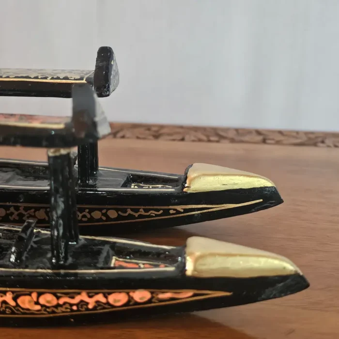 Kashmiri Paper Machie Pair of Shikara in Paper Machie Art - Image 2