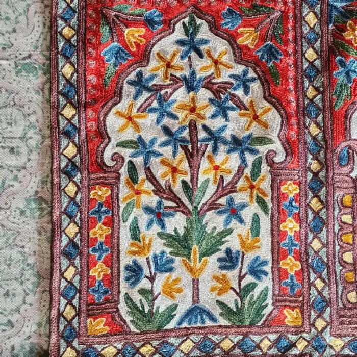 Dusooty Cotton Runner with Kashmiri Silk Chain Stitch Embroidery - Image 4