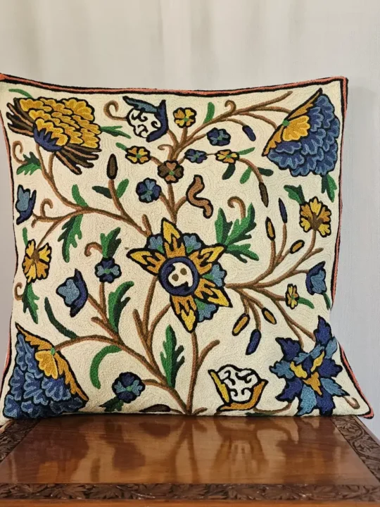 Kashmiri White Dusoot Cotton Cushion Covers (Set of 2) - Chain Stitch (18x18)