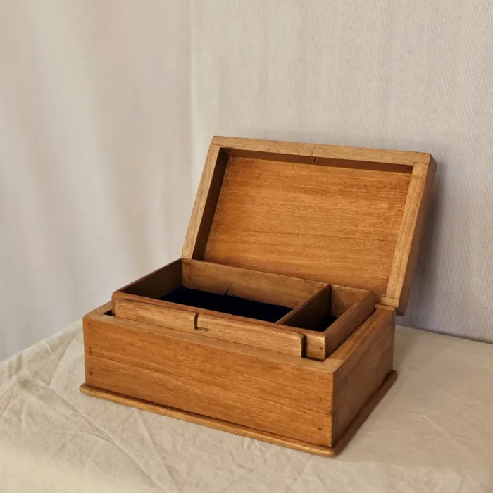 Kashmiri Engraved Walnut Wood Storage Box – Handcrafted - Image 4