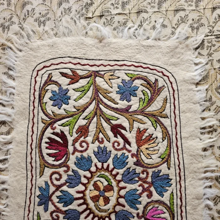 Pure Wool Kashmiri Runner with Hand Aari Embroidery (5.8x2 ft) - Image 3