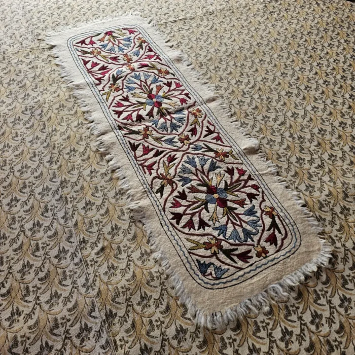 Kashmir Hand Aari Pure Wool Runner (5.8x2 ft) - Subah Saaz - Image 2